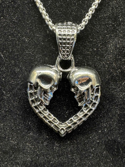 Unique Skull Heart Pendant Necklace