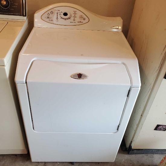 Maytag Neptune front load gas dryer model MDG5500AWW