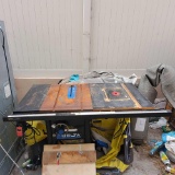 Delta contractors table saw with triton router