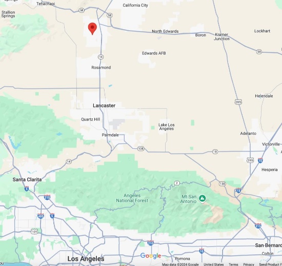 APN # 326-071-07-00-4 Zoned Residential Corner Lot 100,624 Sqf Flat Vacant land Kern County