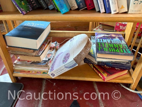 bookshelf and its contents