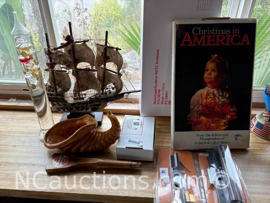 model ship Christmas decorations, Heineken draft handle
