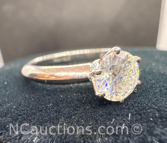 925 Silver Moissanite Diamond Ring 2.79 Grams Size 8
