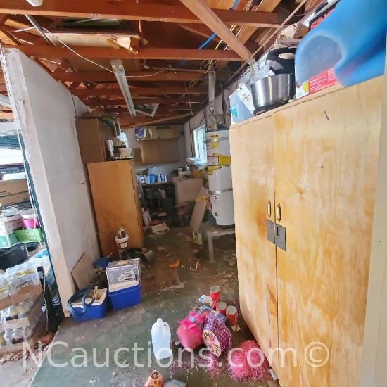 Laundry room contents
