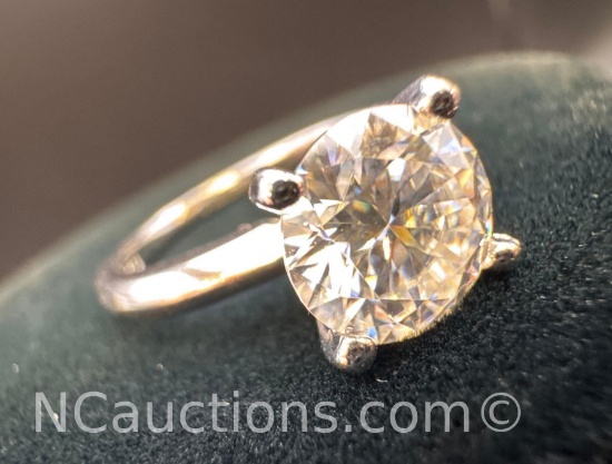 Sterling Silver Moissanite Diamond Ring 2.90 Grams Size 8