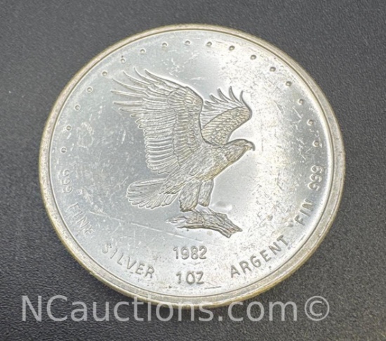 1982 1 Troy Oz .999 Fine Silver Eagle Bullion Coin