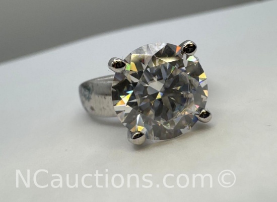 Sterling Silver Moissanite Diamond Ring 5.72 Grams Size 5.5