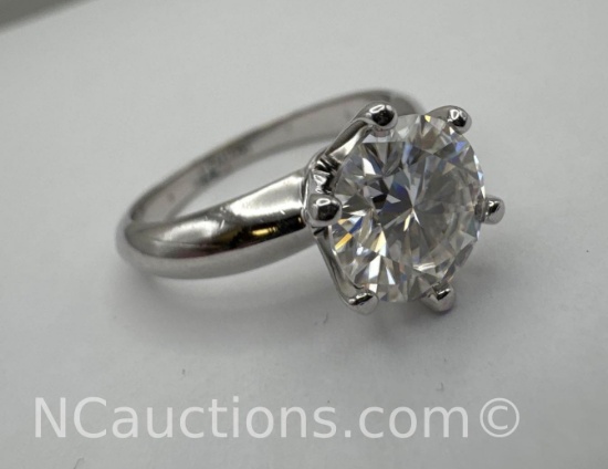 Sterling Silver Moissanite Diamond Ring 3.41 Grams Size 6.5