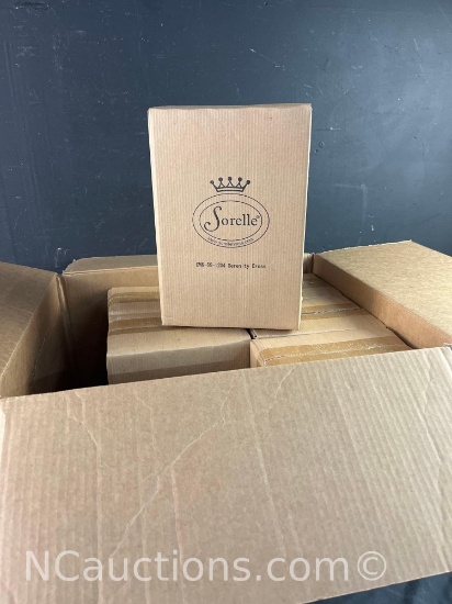 6 boxes of Sorelle Crystal Clearcross on Pedestal