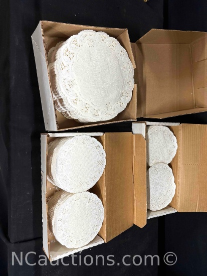 Smith Lee doilies boxes 5 in and 8 in