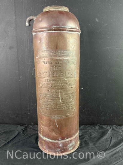 Vintage 2.5-gallon Fire Extinguisher Underwriters Laboratories
