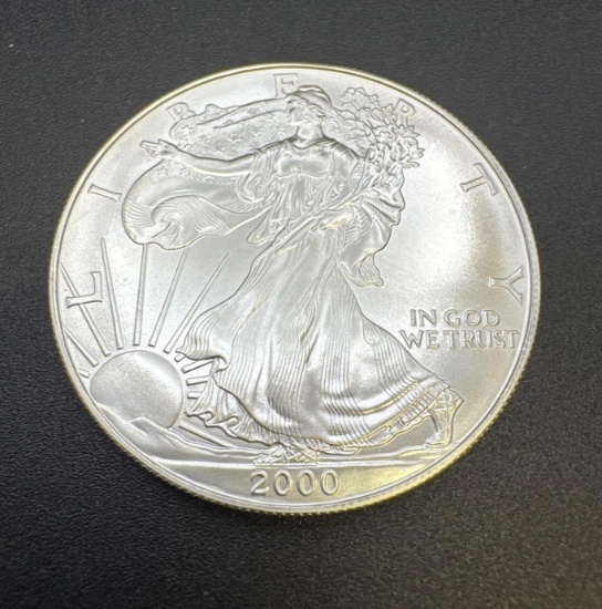 2000 American Silver Eagle 1 Troy Oz .999 Fine Silver Bullion Coin
