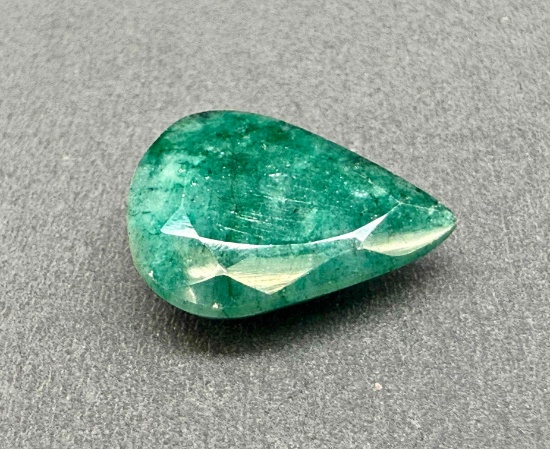 13.8ct Pear Cut Emerald Gemstone