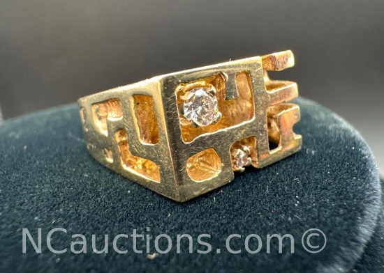 14kt Gold Diamond Ring 11.85 Grams Size 8.5