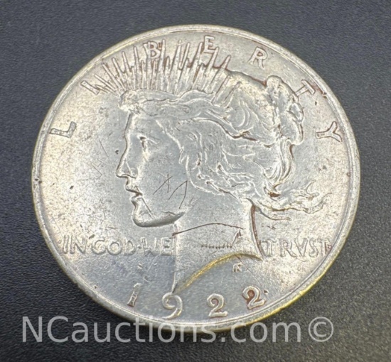 1922-D Silver Peace Dollar 90% Silver Coin 26. grams