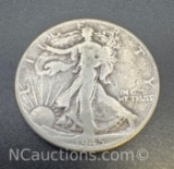 1945 Walking Liberty 90% Silver Half Dollar Coin 12. Grams