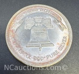 1986 A-Mark 1 Troy Oz .999 Fine Silver Eagle Bullion Coin