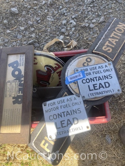 Box of vintage 5 signs - Visalia