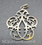 Sterling Silver Vintage Filigree Fleur-de-lis Pendant 3 grams