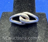 Sterling Silver Knot Ring 3 grams Size 8