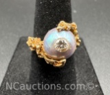 vintage 14k yellow gold ring with a large central baroque pearl diamond accent Ring 6.9 Grams Size 6