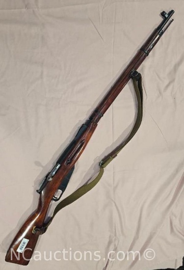 Izhevsk (Russian) Model 91/30 7.62x54R Used Rifle Serial 9130436352 w/ Sling