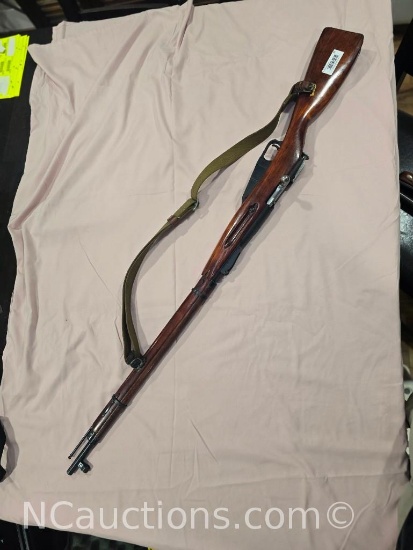 Izhevsk (Russian) Model 91/30 7.62x54R Used Rifle Serial 9130436352 w/ Sling