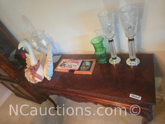 Table Contents - Glassware Lam Flutes Colored Glass