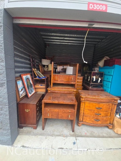 Vista Storage Unit 10x10Artwork Collectibles Fine Furniture - Buyer must take all