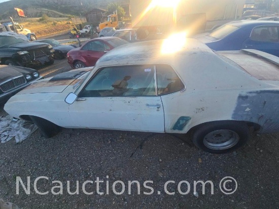 1969 Ford Mustang VIN 9R01F154940 License 007SND