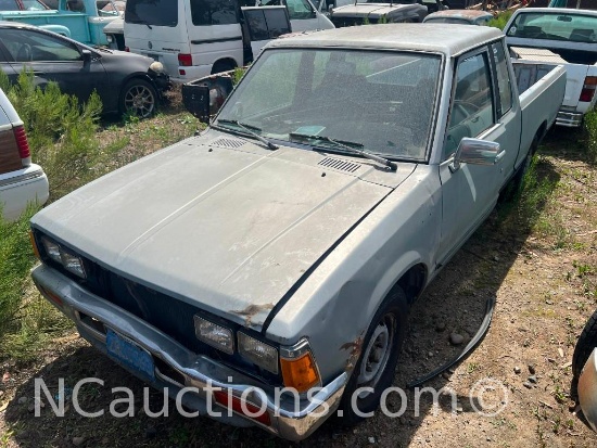 1985 Nissan Pickup License 2R10763 VIN JN6ND06S5FW018080