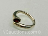 925 Sterling silver garnet ring 7 grams sz8