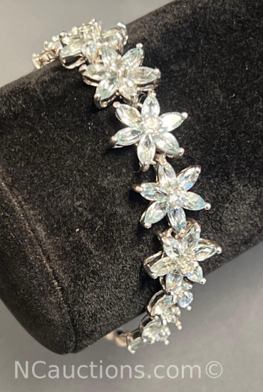 Sterling silver 925 bracelet 17 grams blue Topaz Gemstones floral design