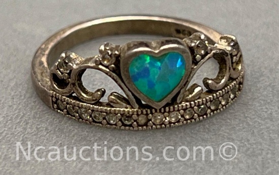 Sterling silver 925 tiara crown ring 2 grams Heart shaped opal