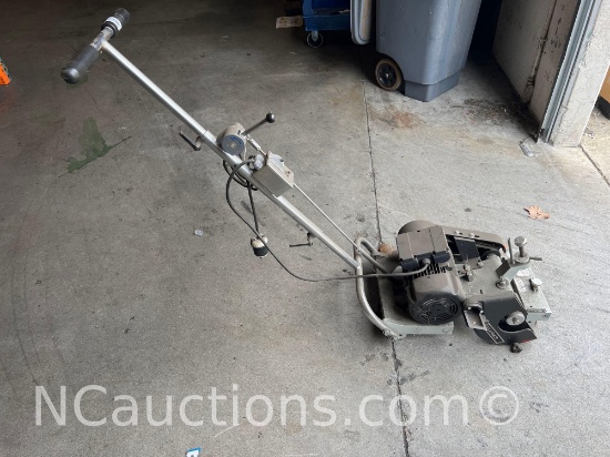 Green concrete saw Electrical Model GC 8