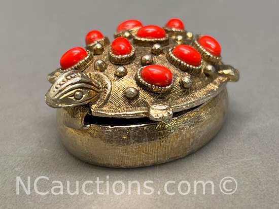 Vintage figural turtle shaped trinket pill box 55 grams
