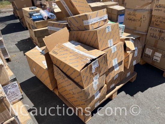 One pallet 40x48x36 inches estimated 21 boxes distilled white vinegar salt packets