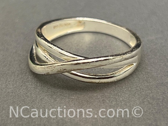 Sterling silver 925 multi strand ring 3 grams Signed IBB CN