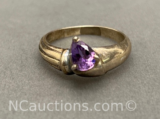 Sterling silver 925 ring 3 grams Amethyst gemstone