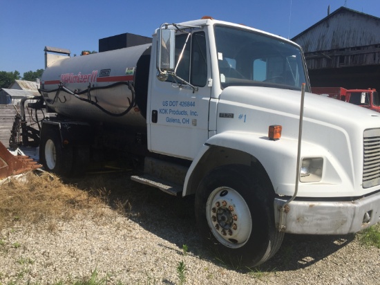 1998 Freightliner FL70 distributor