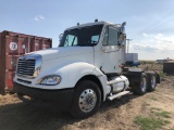 2003 Freightliner Columbia Day Cab