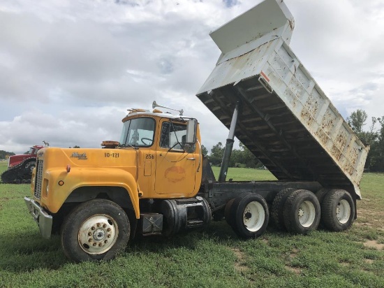 1989 Mack R Model Tri Axle Factory Dump Truck