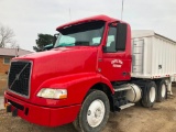 2007 Volvo Daycab Truck, VIN # 4V4MC9GF27N395789