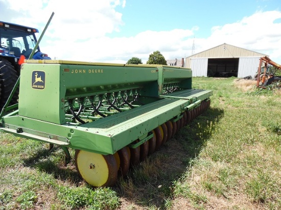 JD 9300 Drill