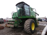 John Deere 8820 Combine