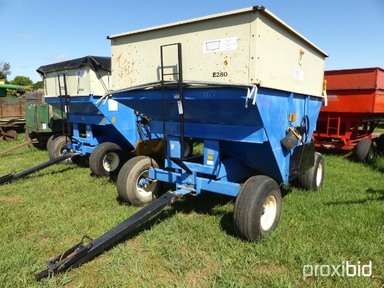 DMI 280 Gravity Wagon