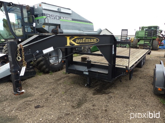 2013 Kaufman Gooseneck Trailer w/Title