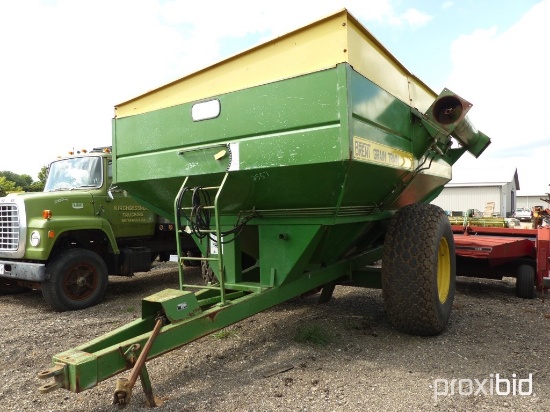 Brent 610 Grain Cart