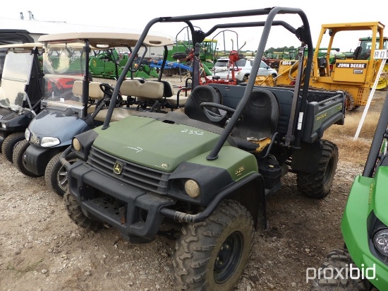 John Deere 825I Gator (4WD, Power Dump)