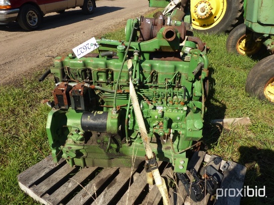 John Deere 404 Engine